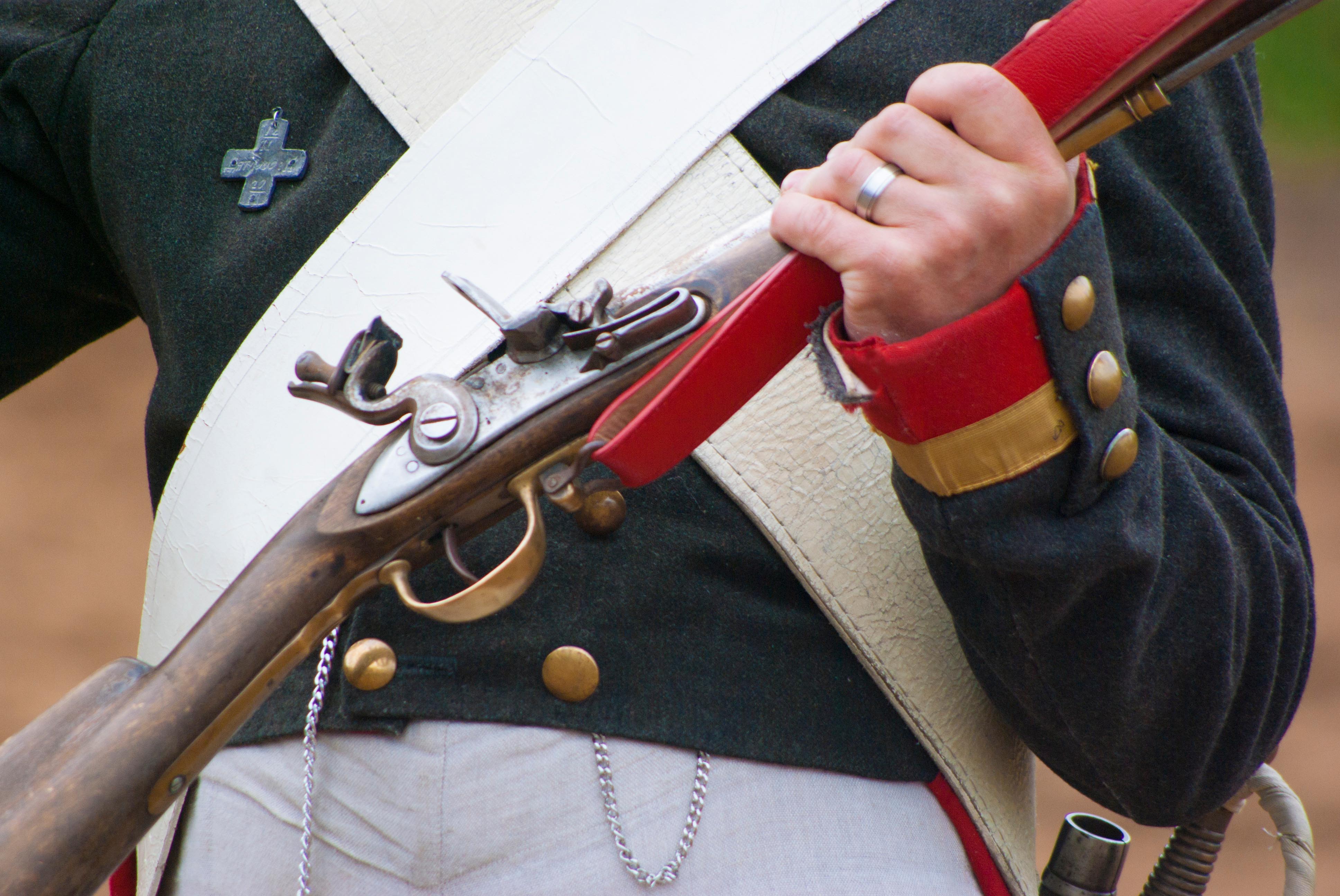 Picture of a Colonial soldier holding his rifle